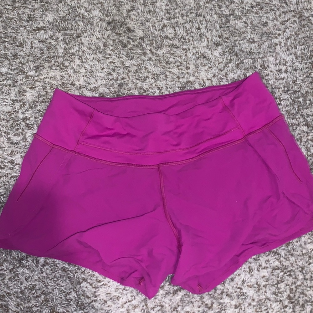 Lululemon Speed Up Shorts Size 6 Magenta